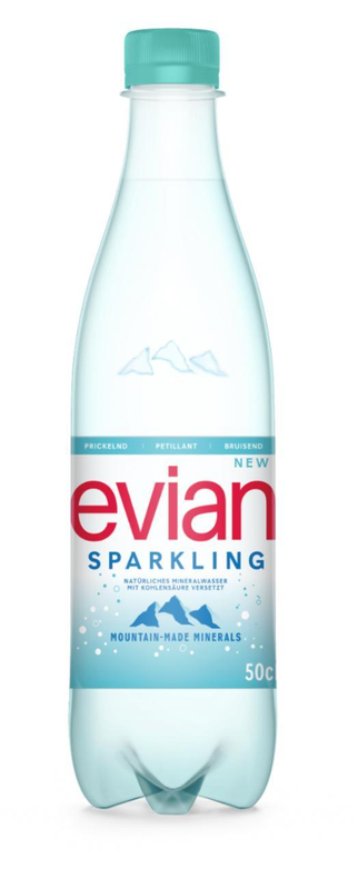 Evian Sparkling mit Kohlensäure