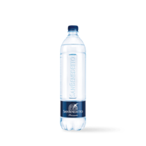 San Benedetto Frizzante mit Kohlensäure Tower Premium