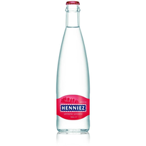 Henniez rot viel Kohlensäure